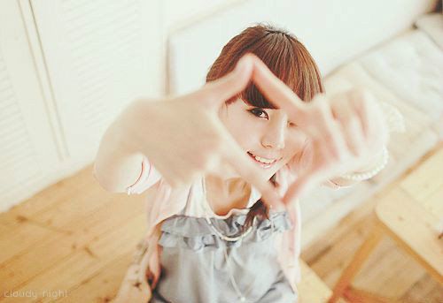 拍照姿势大全 拍照姿势大全(quán)